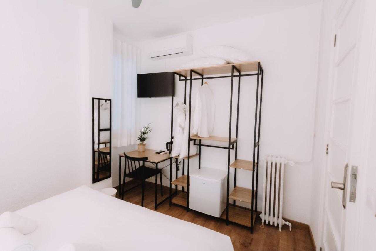 Concept Rooms Valenza Esterno foto